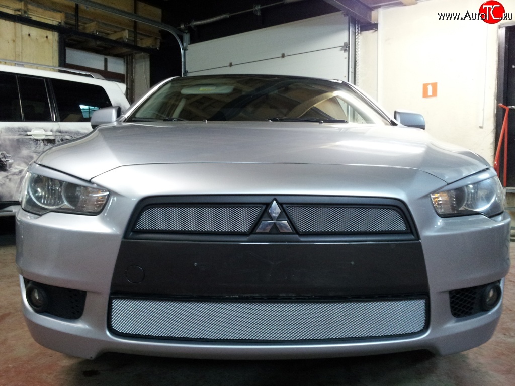 2 879 р. Сетка на бампер (дорестайлинг) Russtal (хром) Mitsubishi Lancer 10 CY седан дорестайлинг (2007-2010)  с доставкой в г. Кинешма
