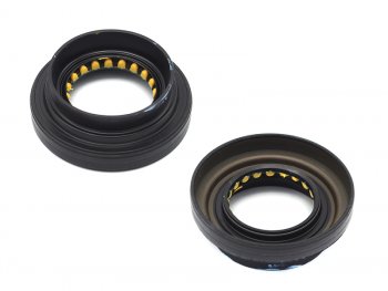 Сальник привода LH MTM TOYOTA Corolla  Celica 00- KOYO K90311-35064