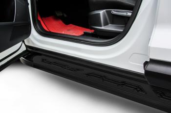 Правый порог алюминиевый (SHORT BASE) Alfa SLITKOFF Volkswagen Caravelle  T6 - Transporter  T6 (Black)