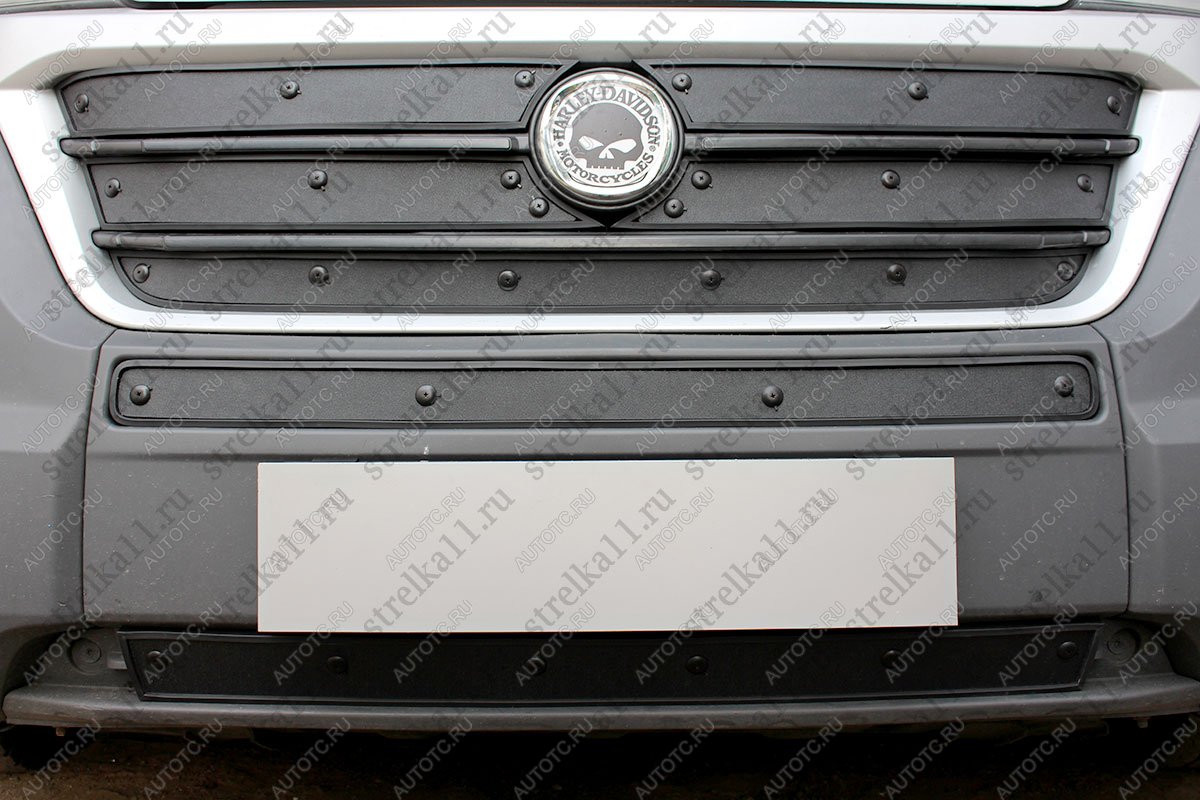 1 099 р. Зимняя заглушка решетки радиатора (низ) Стрелка11 Fiat Ducato 290 (2014-2025) (черная)  с доставкой в г. Кинешма